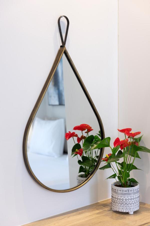 White Swan Hotel *